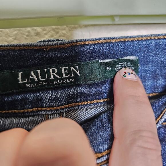 Lauren Ralph Lauren medium wash raw distressed hem straight leg jeans size 6 - Picture 3 of 4